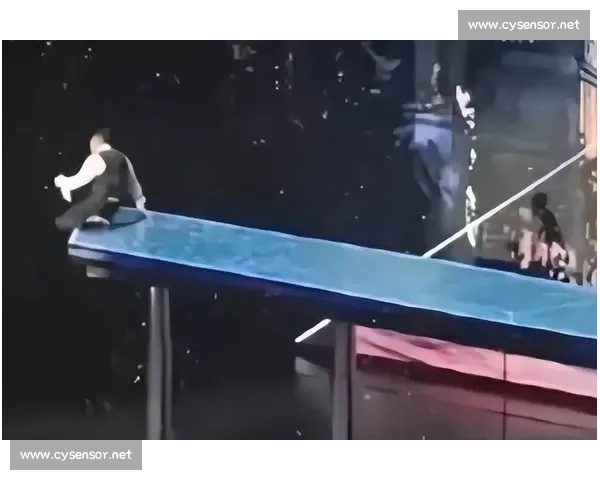 悬崖跳水惊魂：民间爱好者的极限挑战与伤痛代价